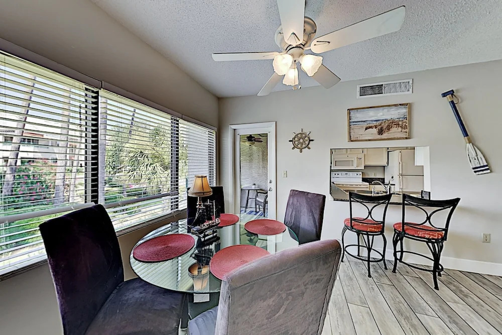New Listing! Anchorage W/ Pool & Hot Tub 2 Bedroom Villa