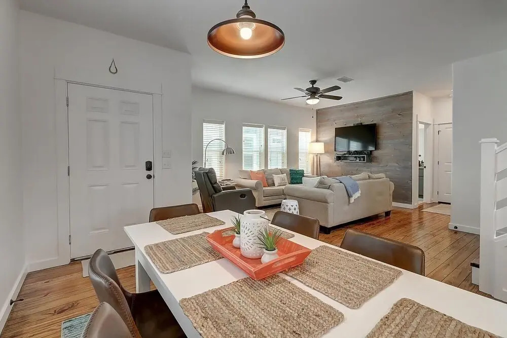 519wac 3 Bedroom Home by Redawning