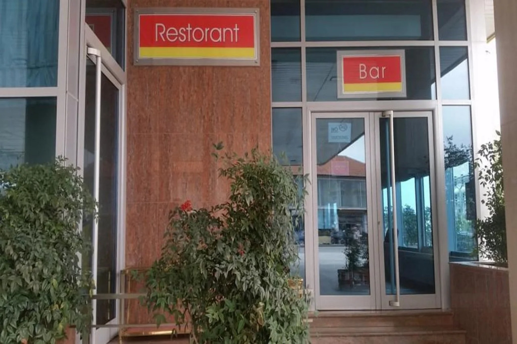 Hotel Arifi