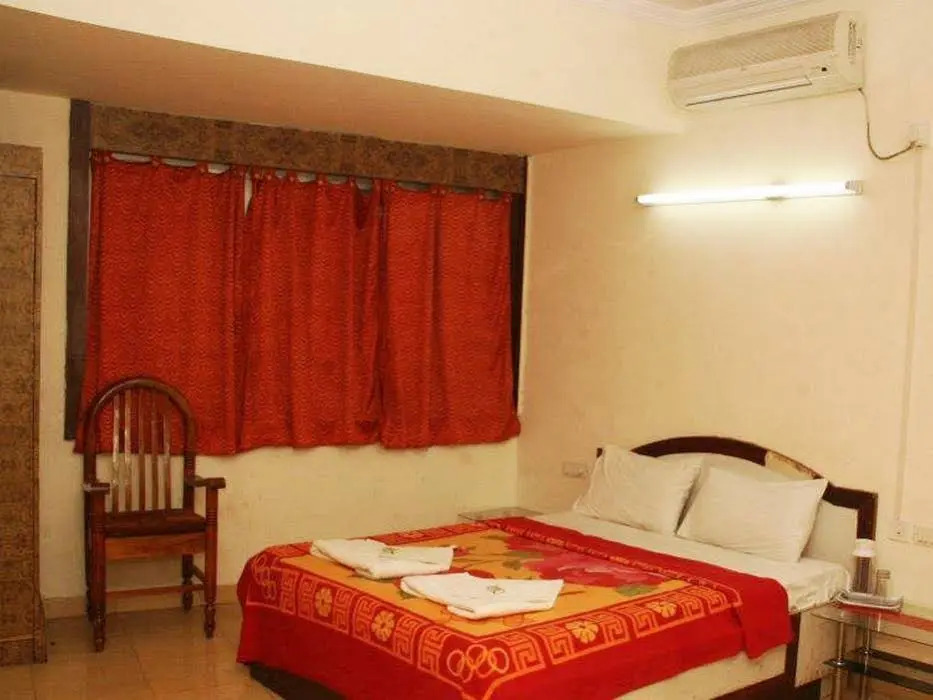 Hotel Sharq Residency