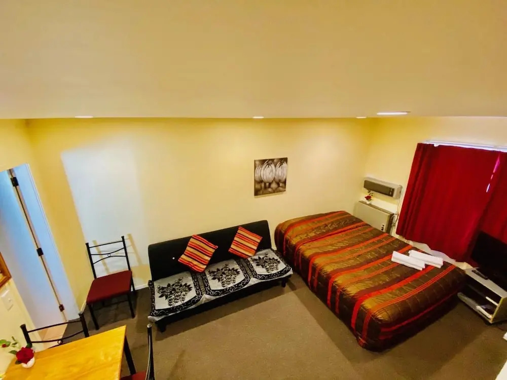 Baden Lodge Motel - PRIVATE SPA Bath