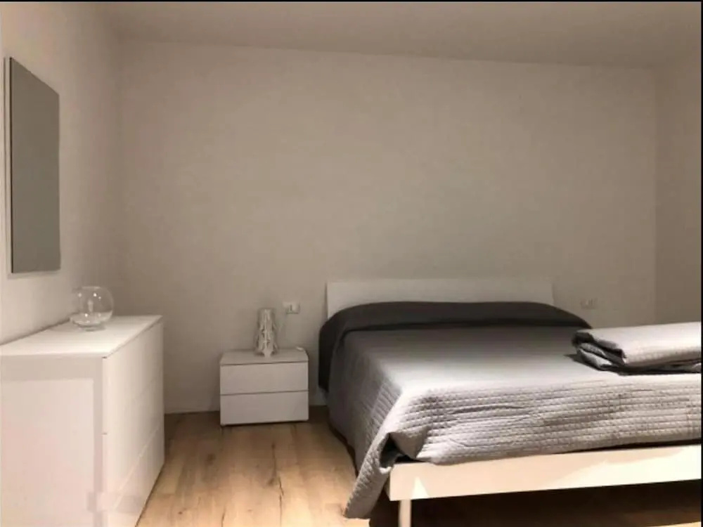 Apartment in the Historic Center of Locca, not far From the Lake
