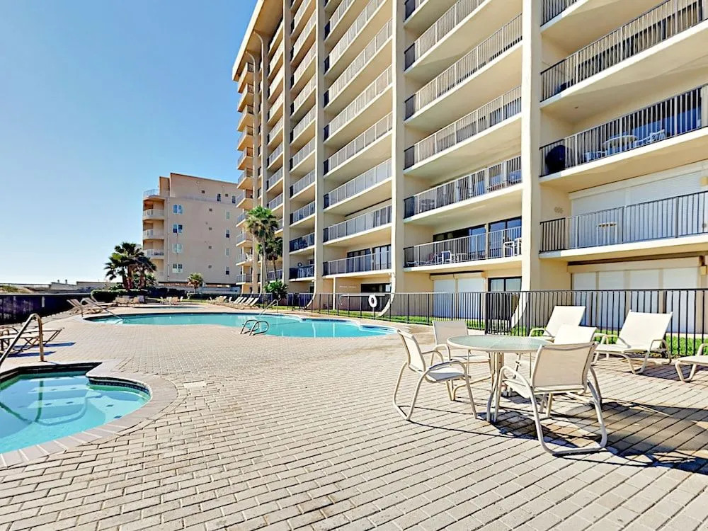 2800 Gulf Blvd Home Unit 806 2 Bedrooms 2 Bathrooms Home