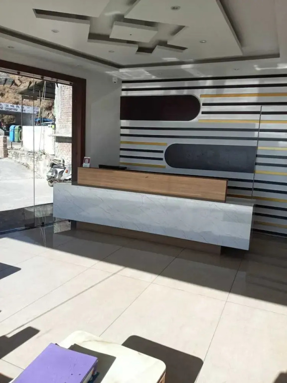 Jot Pass Hotel
