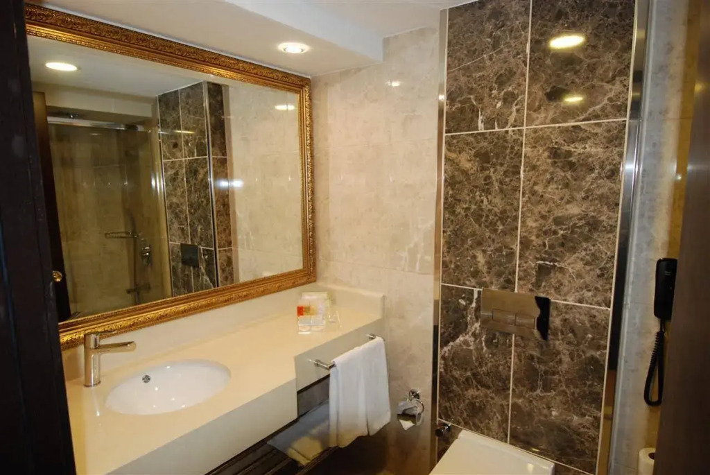Ege Palas Business Hotel