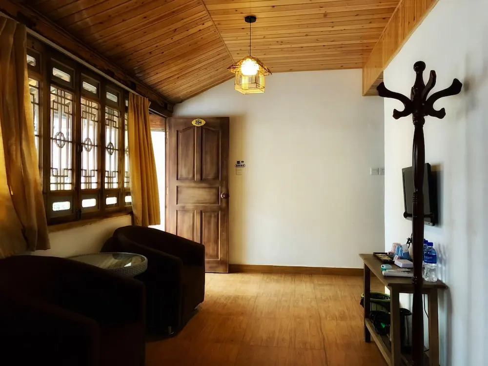 Tourist Courtyard Hotel