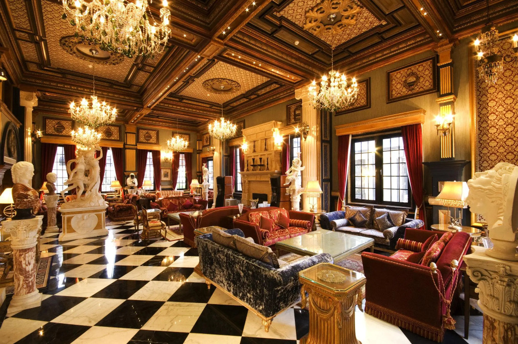 The Old England Manor
