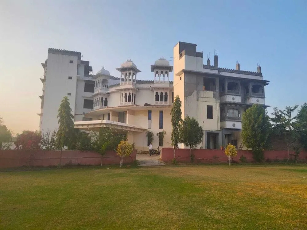 Dreams Resort Udaipur