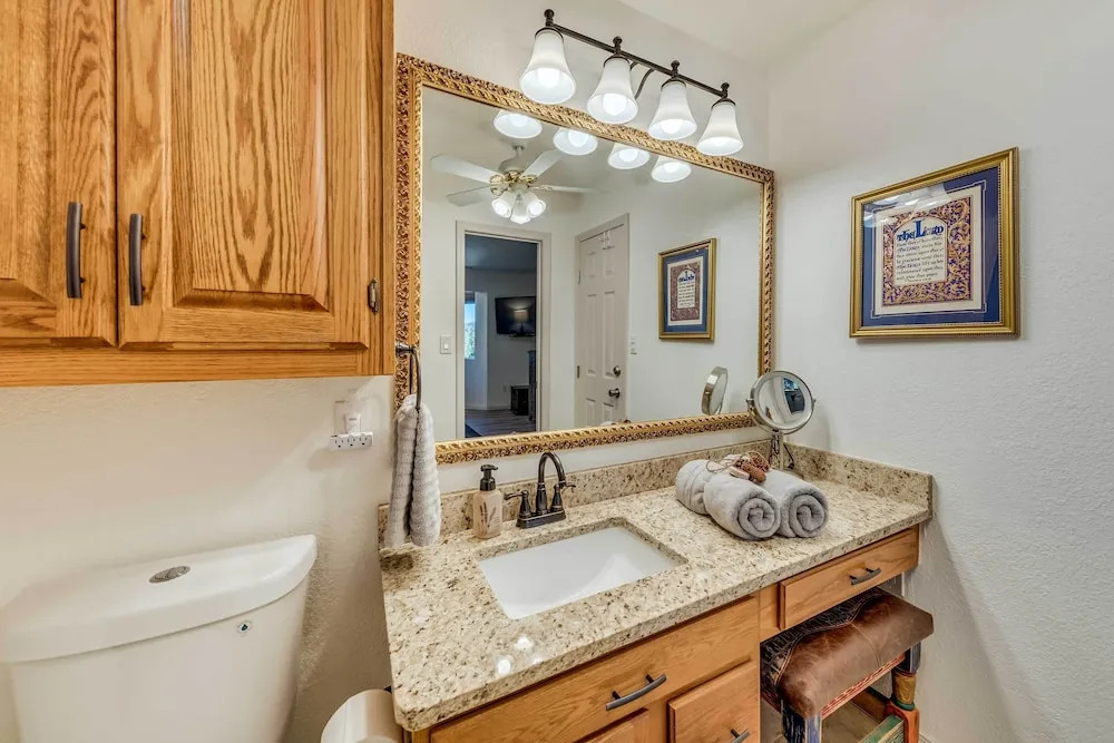 Wildlife Watching & Mtn Views: Luxe Ruidoso Escape