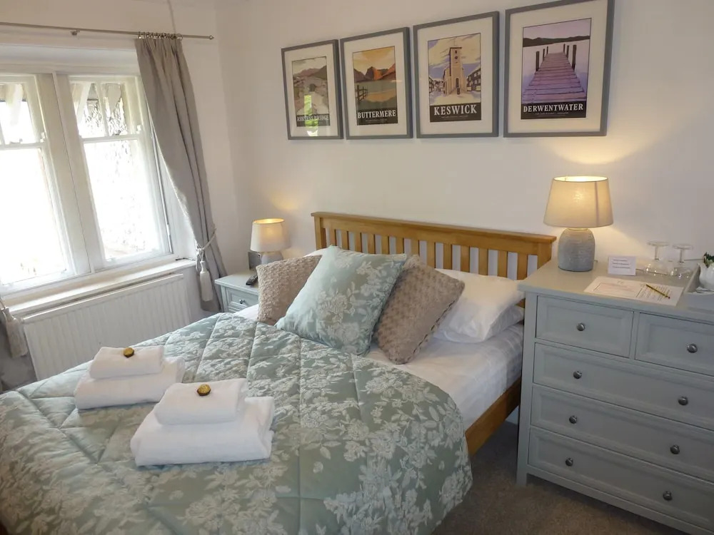 Lakeside Country Guest House