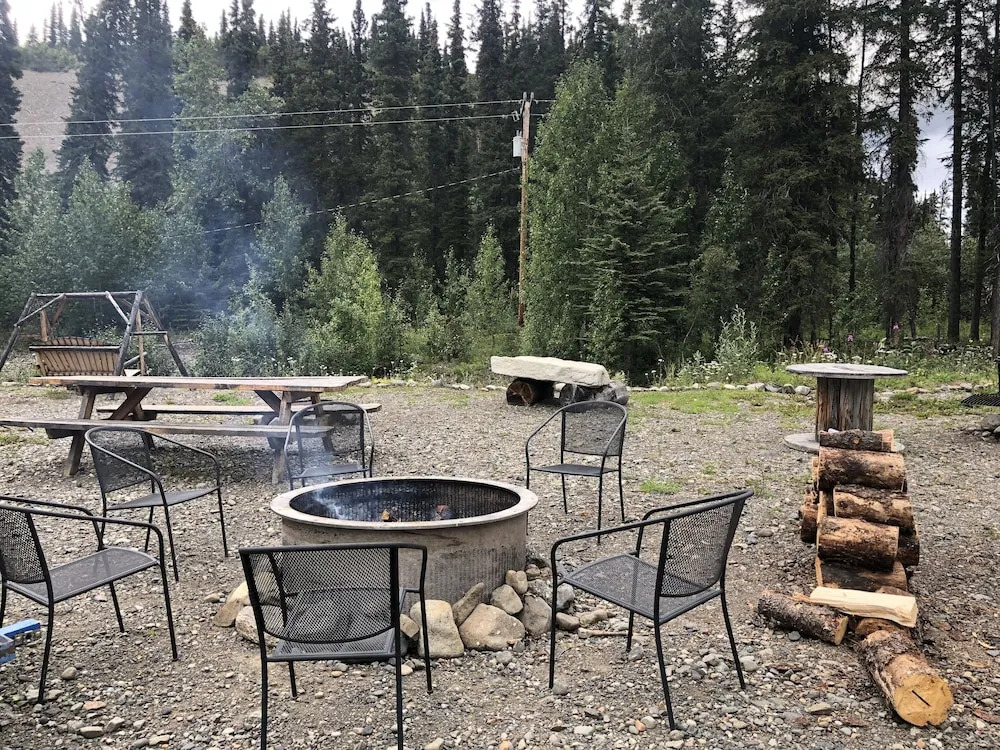 Carlo Creek Cabins