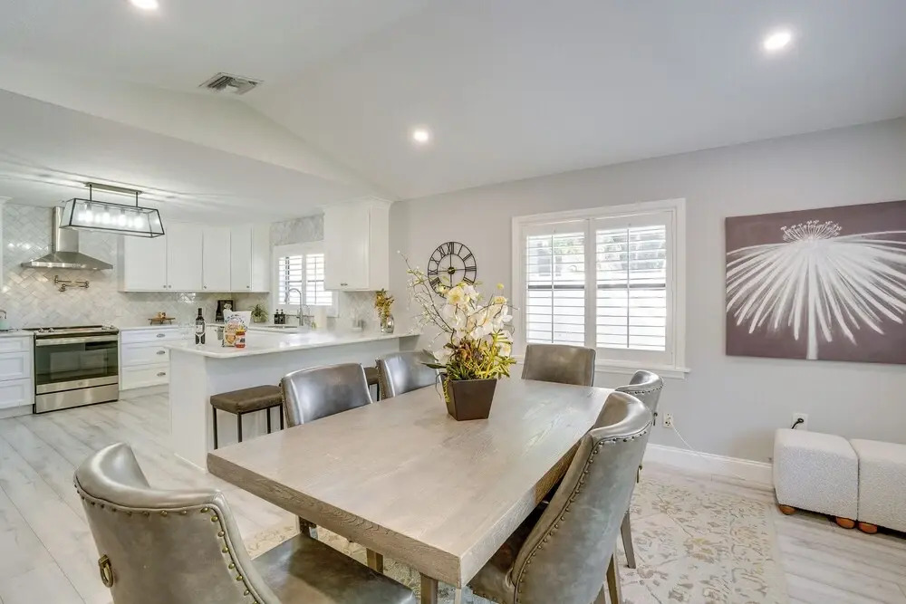 4 Mi to Siesta Key: Family Getaway w/ Balcony