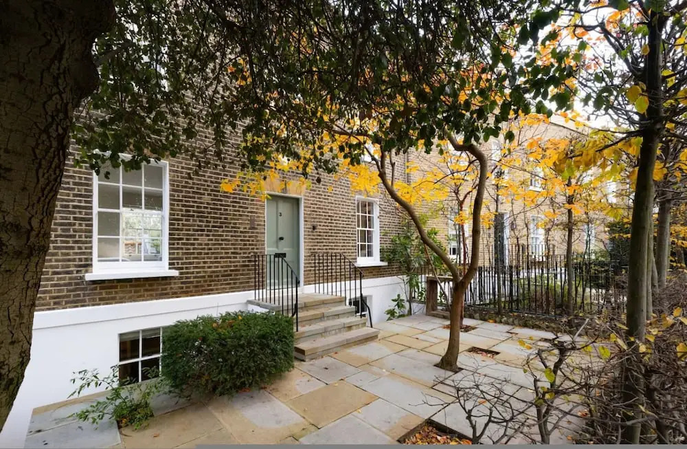 London Living 3 Bedroom Home in Chelsea