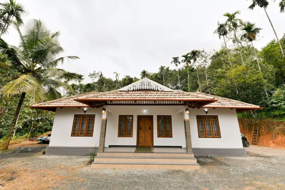 OYO 19885 Home Elite Stay Nalukettu Homestay