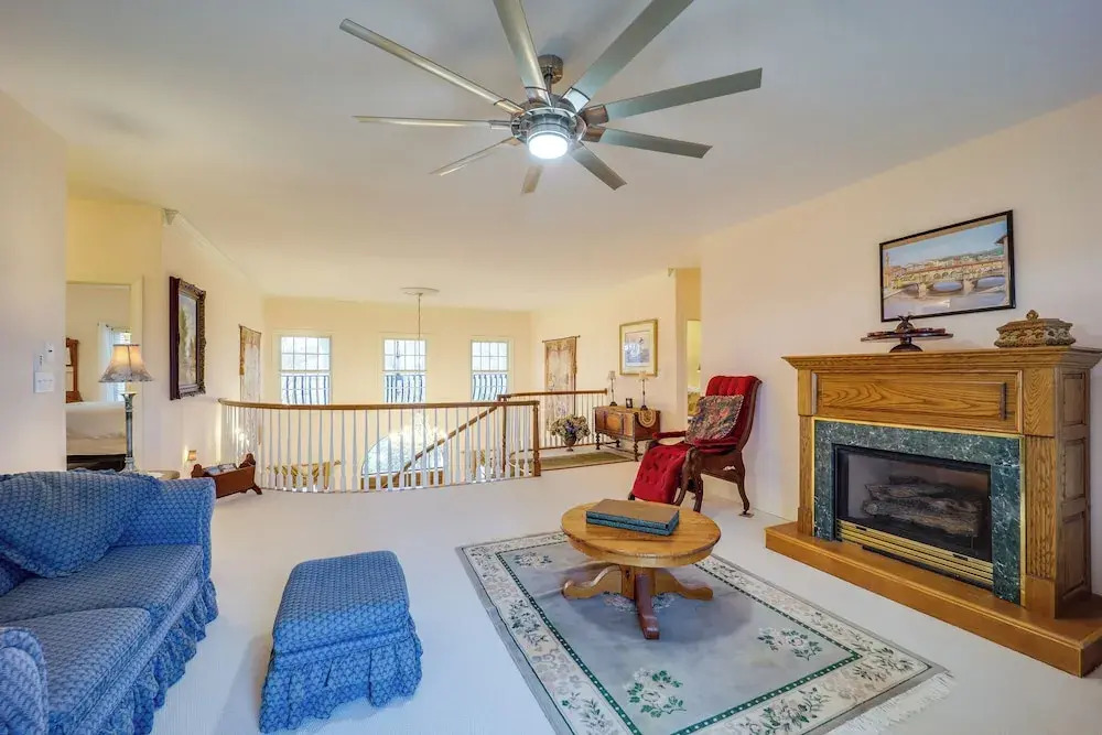 Immaculate Boone Villa w/ Entertainment Lounge