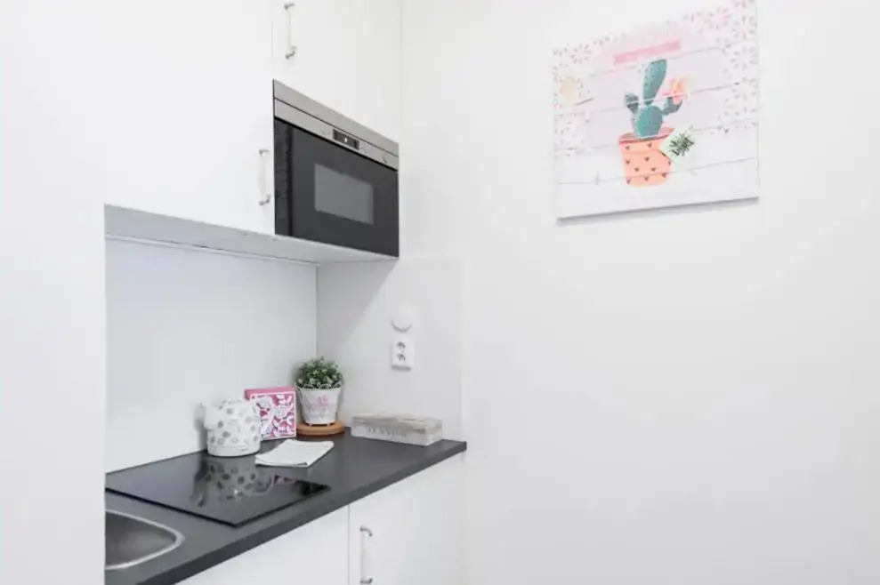 AIRSTAY PRAGUE Romantic apartments Karlin