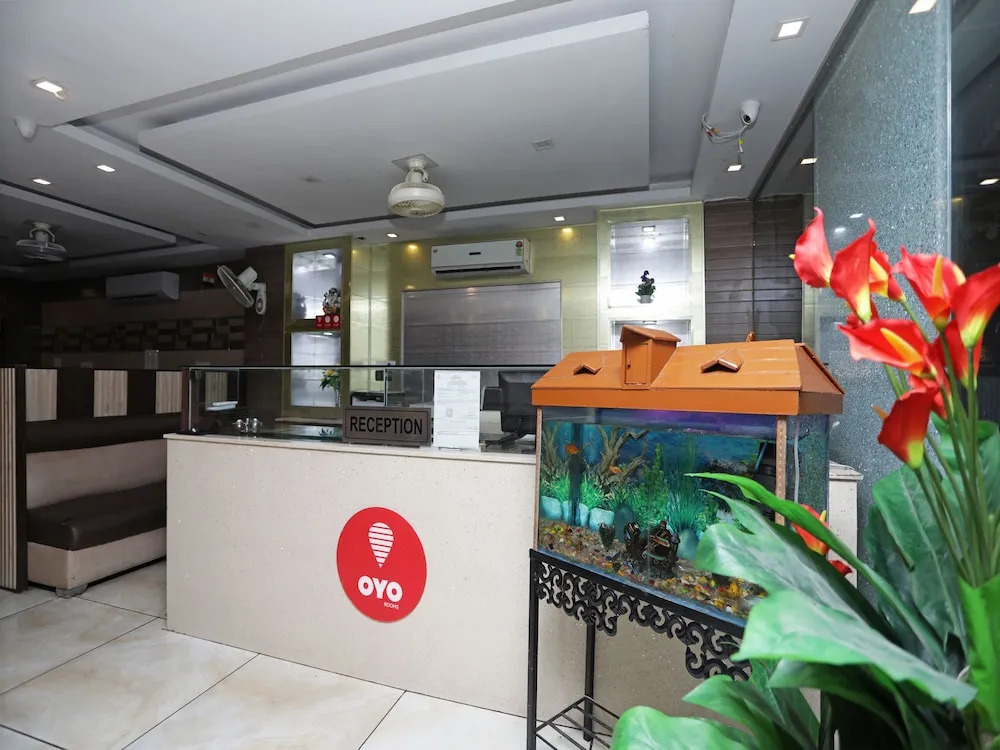 OYO 14017 Abhinandan Residency