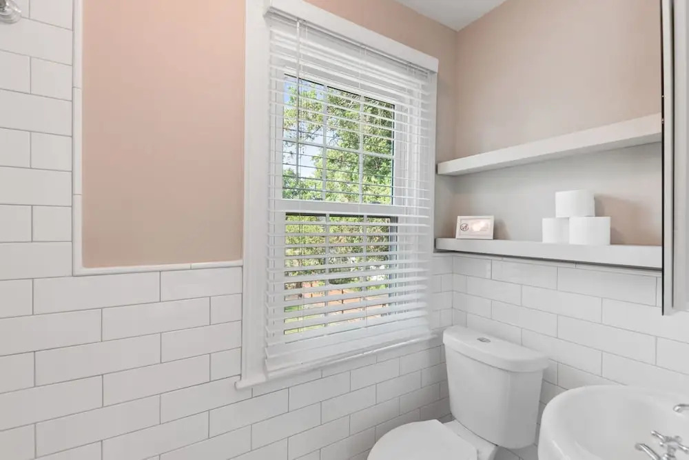 Massive 5BR Historic CozySuites House