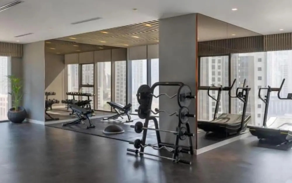 Gorgeous 2 Br in Paramount
