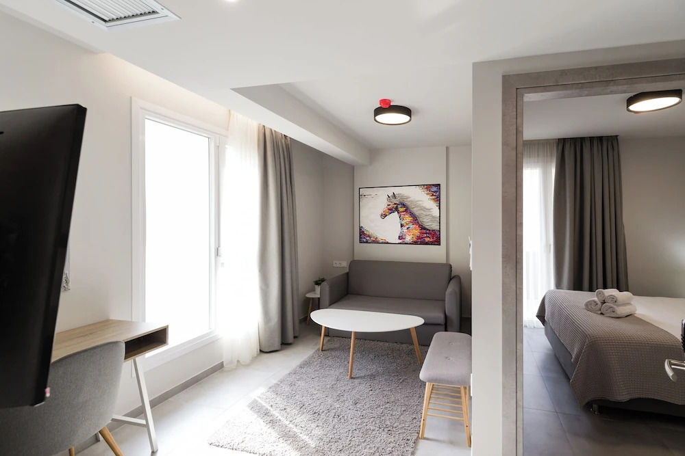 Comfort City Suites & Rooms