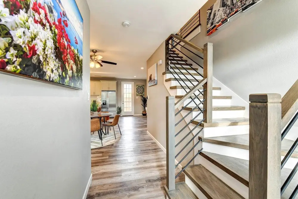 Arlington Home w/ Yard: 2 Mi to At&t Stadium!