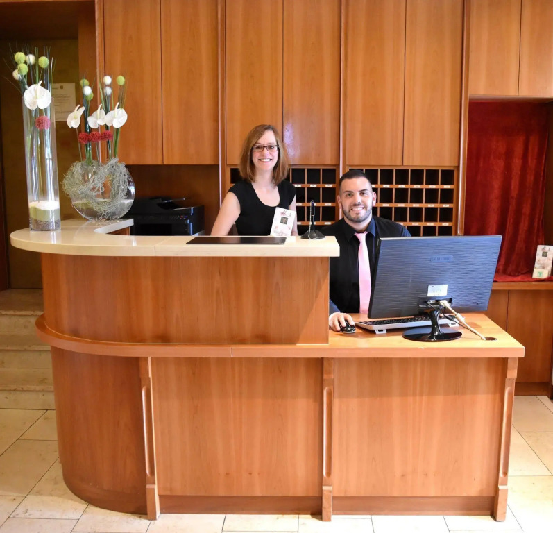 XII Apostel Albergo