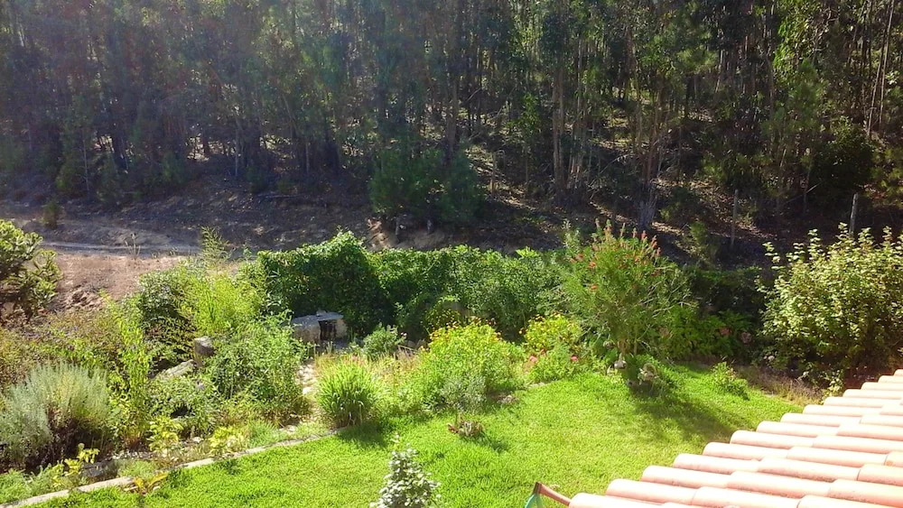 House With 2 Bedrooms in Salir de Matos, With Wonderful Mountain View,
