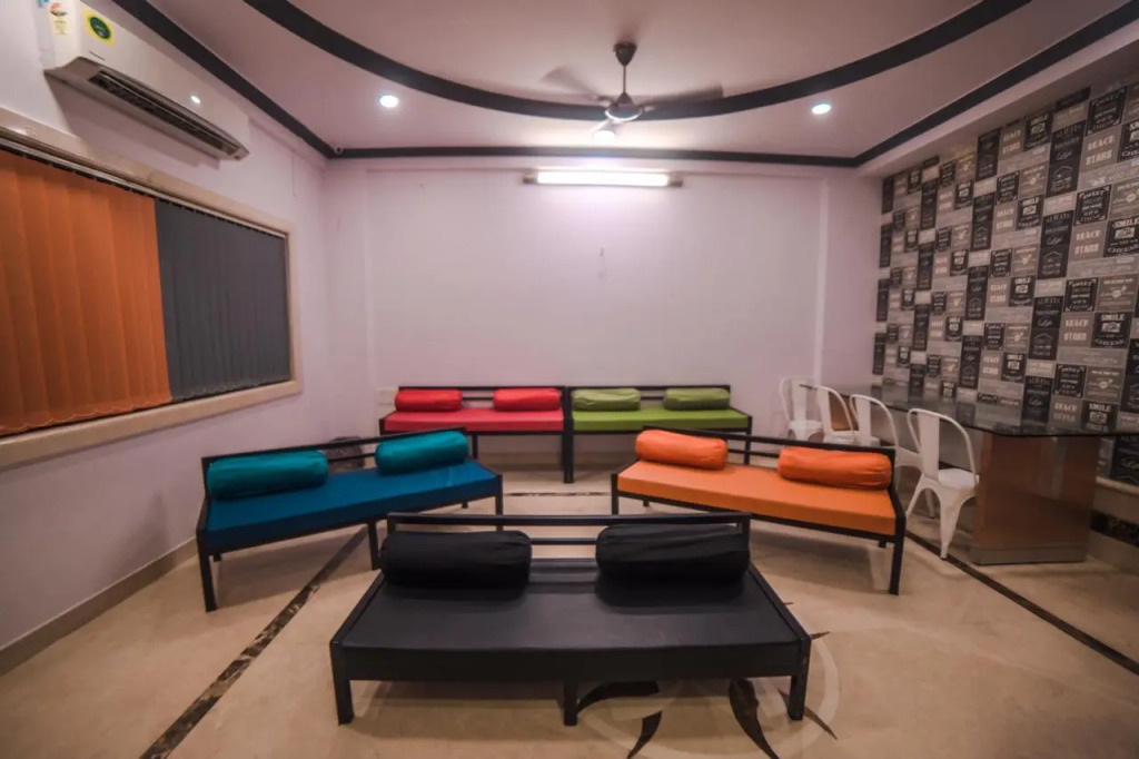 HappiNest - The Backpacker's Hostel