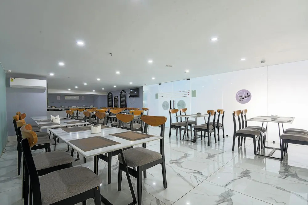 BedChambers Aparthotels - DLF Cyber City