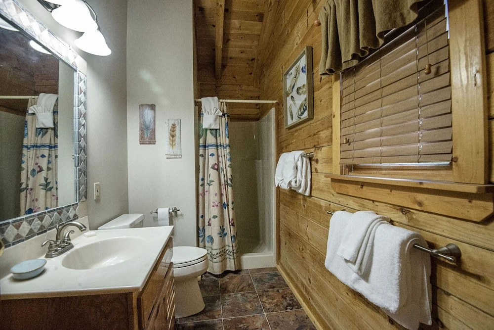 Smoky Mountain Getaway by Eagles Ridge Resort