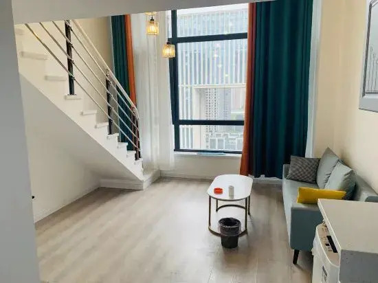Su·Yijing Light Luxury Apartment (Fufu Road Branch)