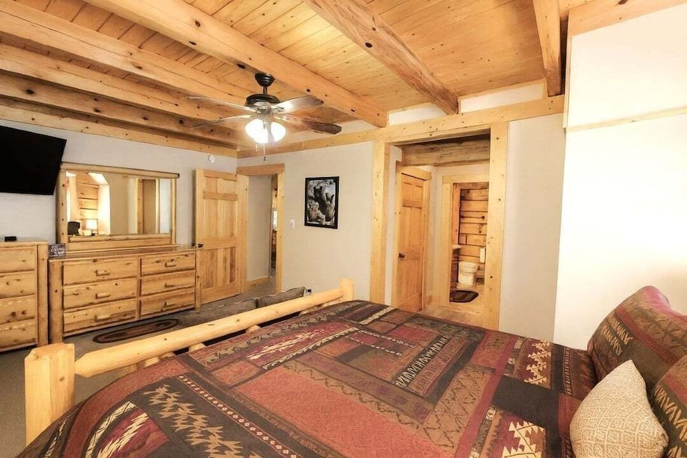 Mountain Paradise 3 Bedroom Cabin