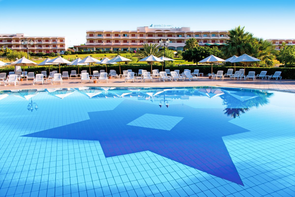 Conte Di Cabrera Hotel Club