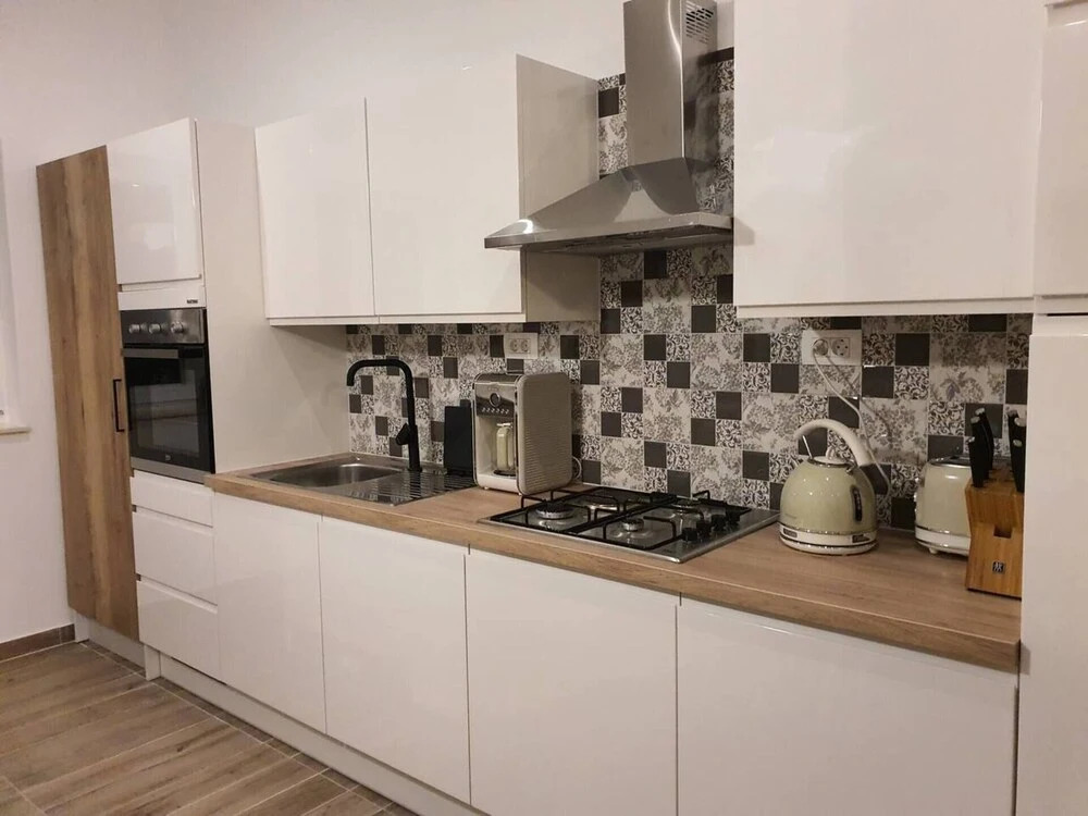 2-bed Apartment 5 Mins From Beach! Zadar, Croatia