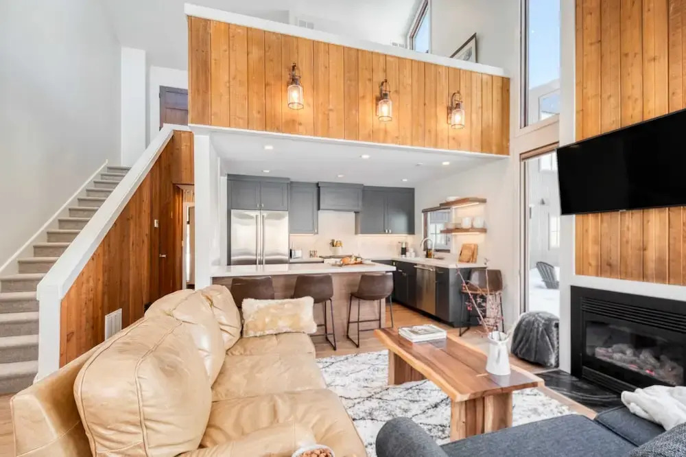Quicksilver by Avantstay Park City Town House in Great Location!