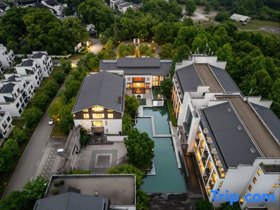 Qinghe yinju Hotel