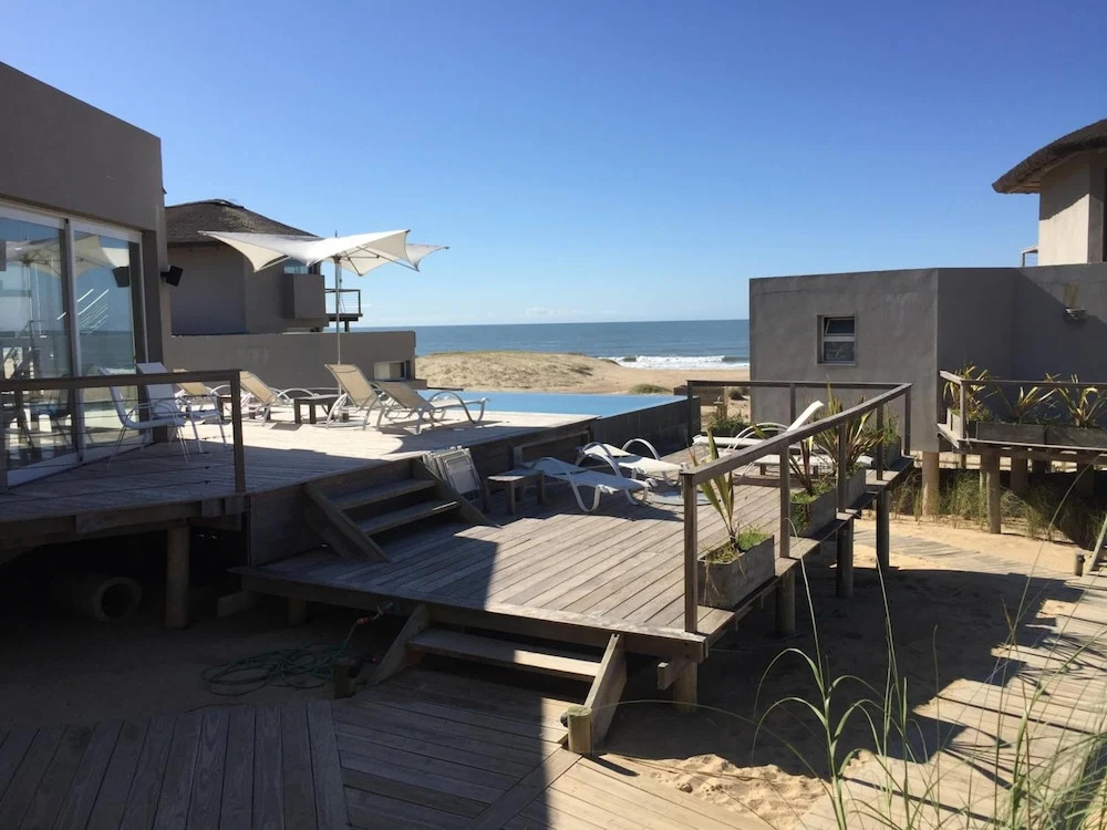 MarAdentro Apart Hotel & Suites
