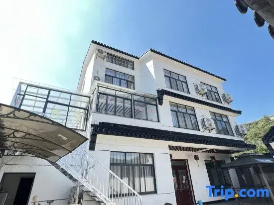 Langlang Mountain Retreat