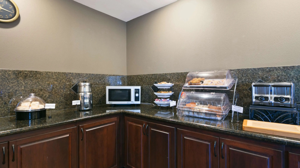 Best Western Plus Port of Camas-Washougal Convention Center