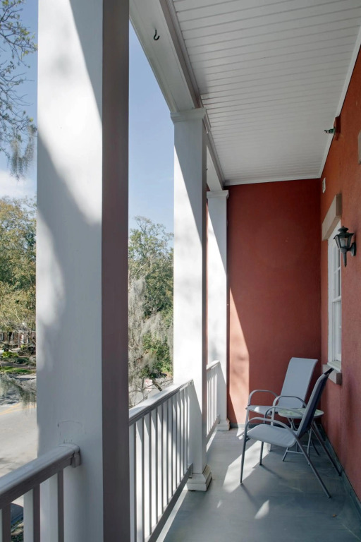 Newly Renovated Parkside Apt