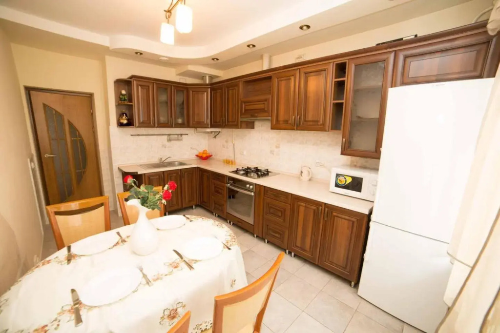 Two-Bedroom Apartment Victoria Gardens, Pivdenniy-Expo