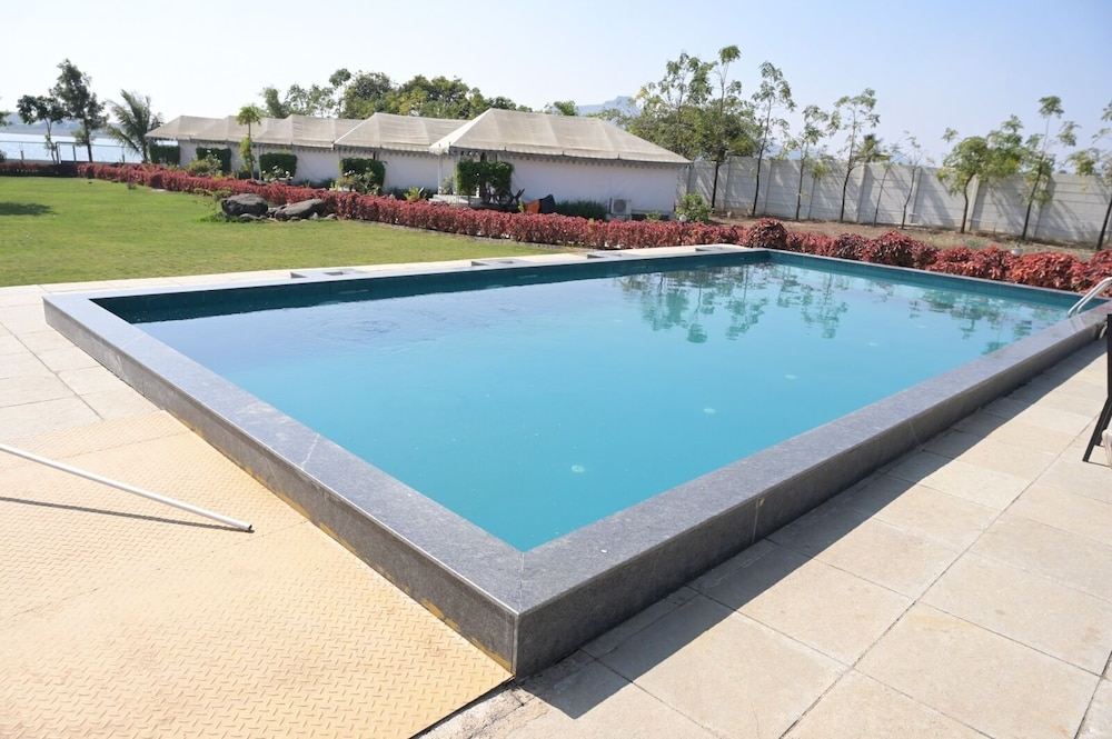 Stone Water Resort