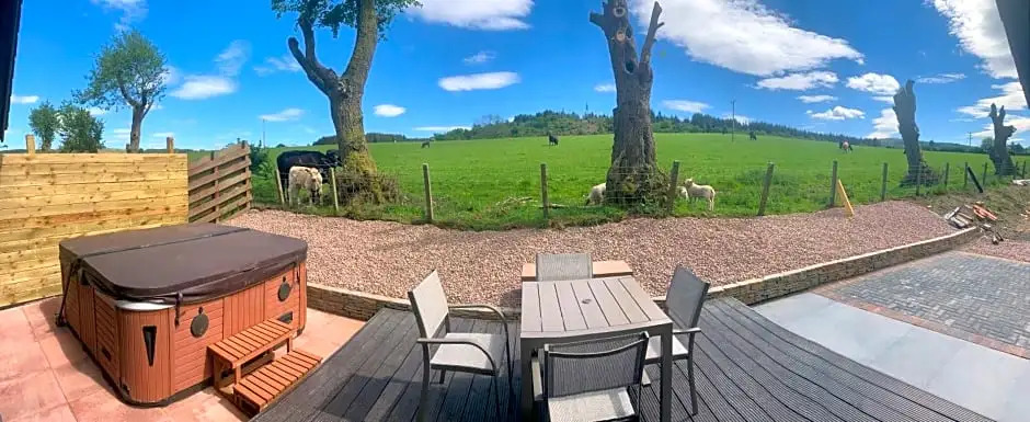 Woodburn Lodges