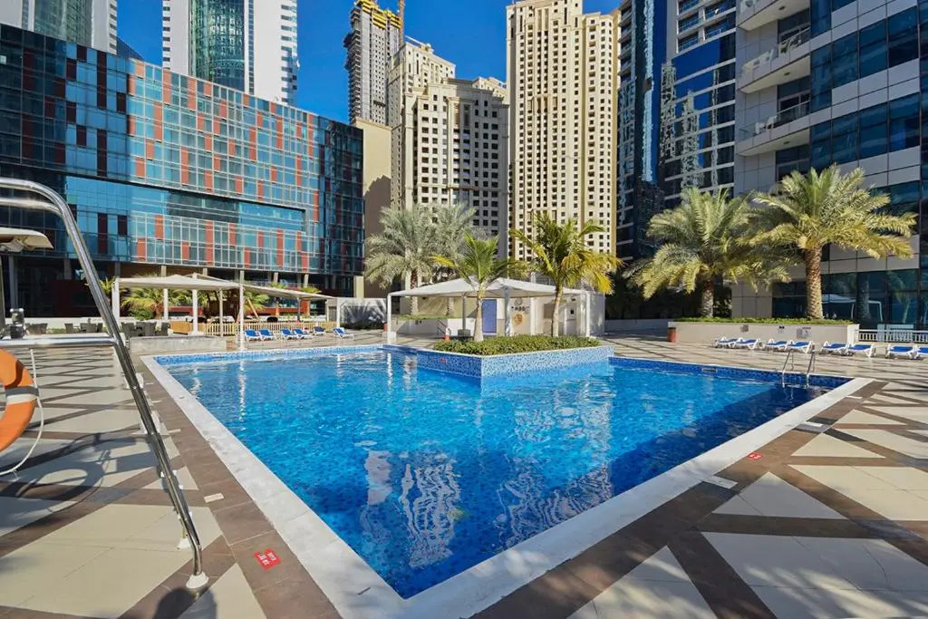 KeyHost - Elegant 2BR Central Towers - Dubai Marina - K3620