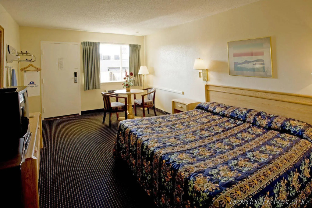 Americas Express Inn South Hill