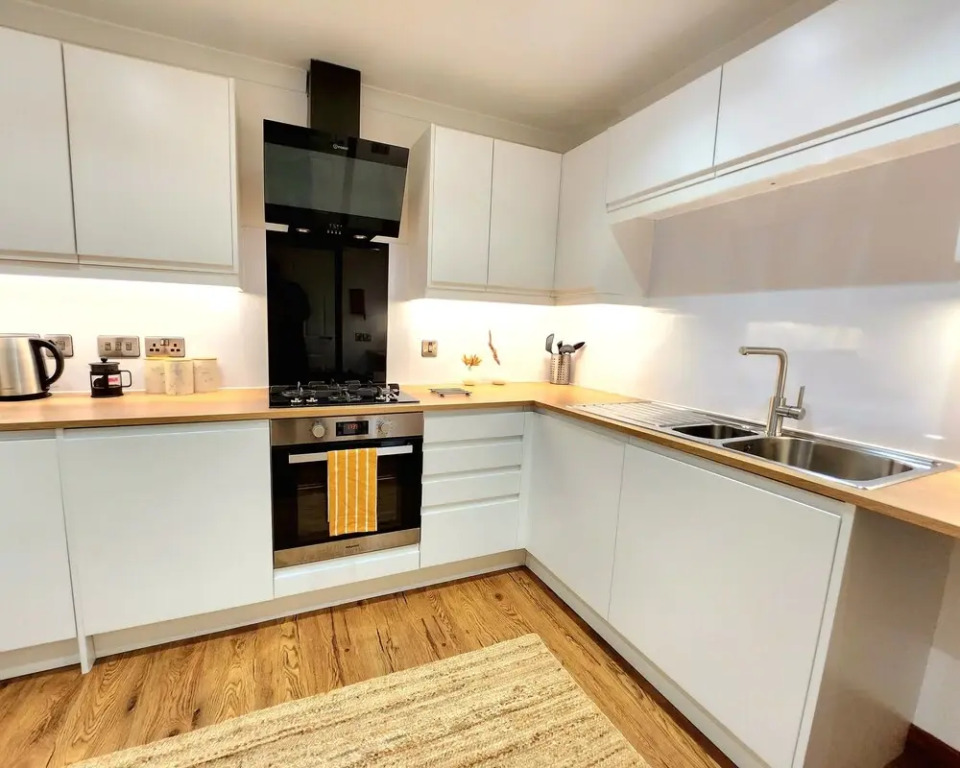 Charming Home Overlooking River Clyde