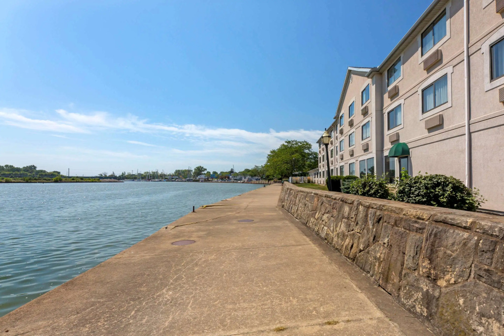 Comfort Inn Rivers Edge