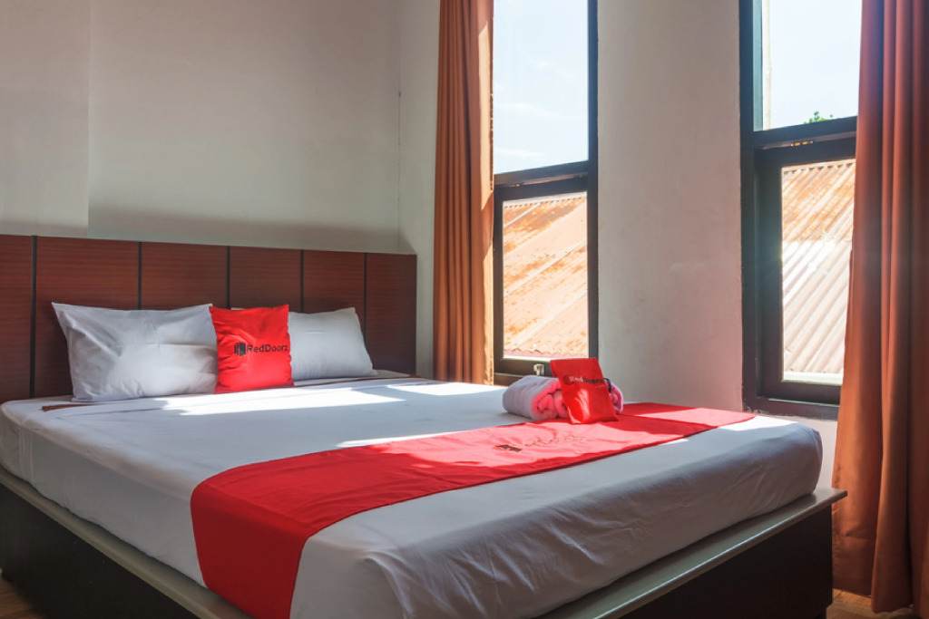 RedDoorz Near Jalan Sudirman Padang