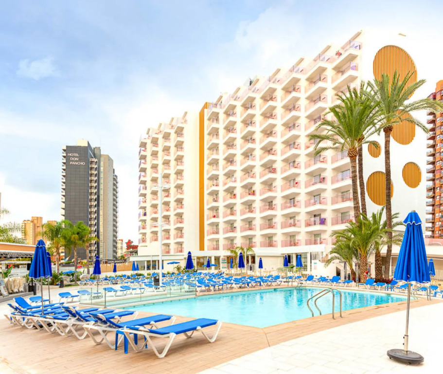 Ambassador Playa II