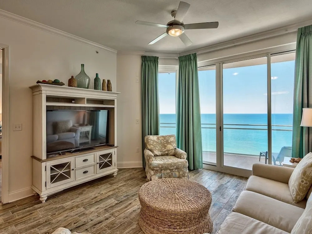 Immaculate Gulf-front Penthouse W/ Beach Access 3 Bedroom Condo